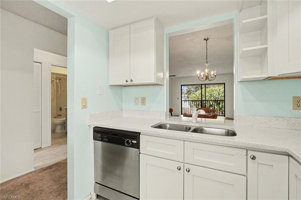 423 Cape Coral Pkwy W 203 (207) Property Photo 4