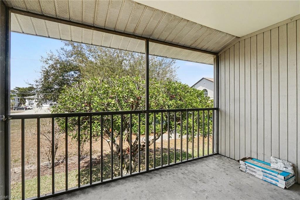 423 Cape Coral Pkwy W 203 (207) Property Photo 13