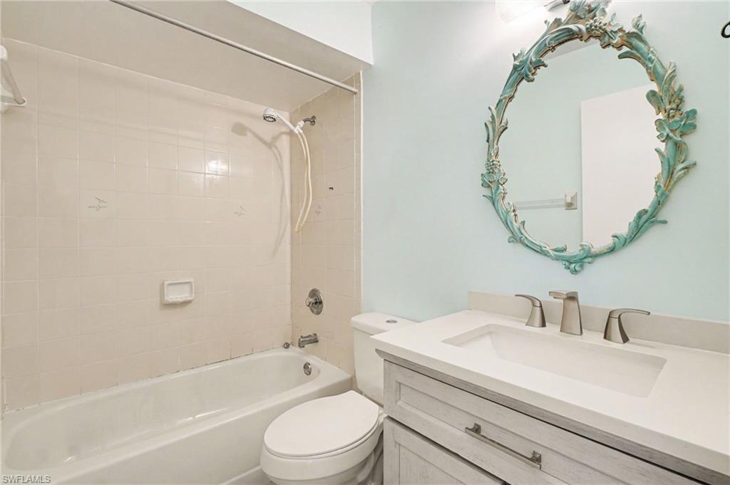 423 Cape Coral Pkwy W 203 (207) Property Photo 17