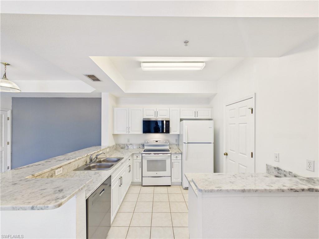 9015 Colby Dr 2012 Property Photo 4