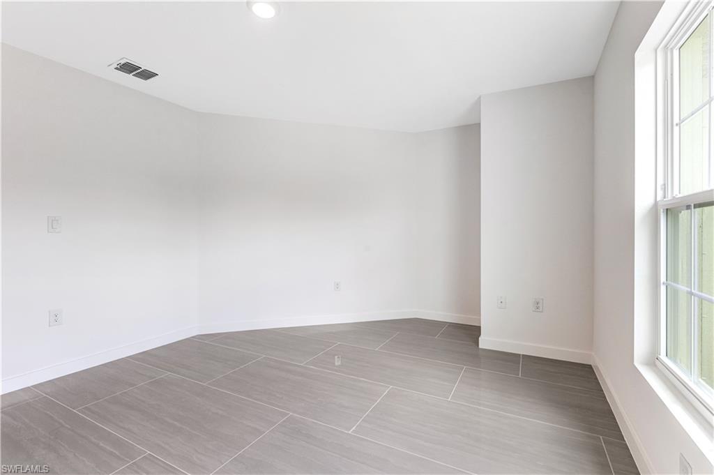 819 Coffield Ave Property Photo 16