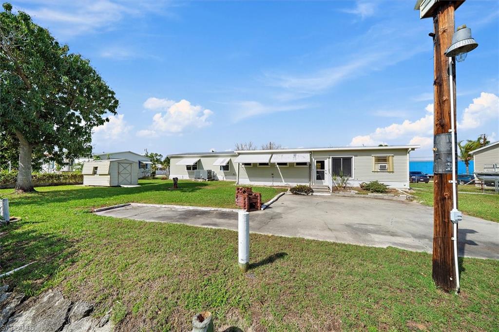 3028 Bamboo Ct N Property Photo 21