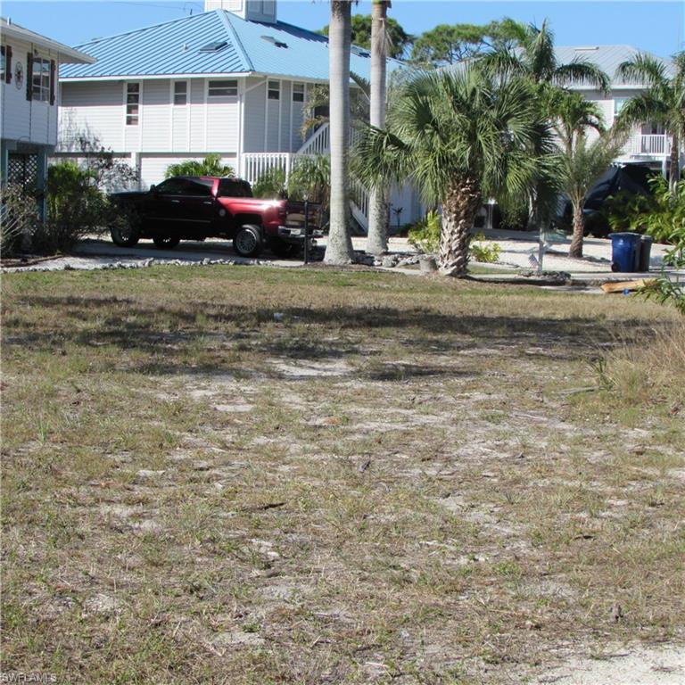 7757 Breakwater Ct Property Photo 10
