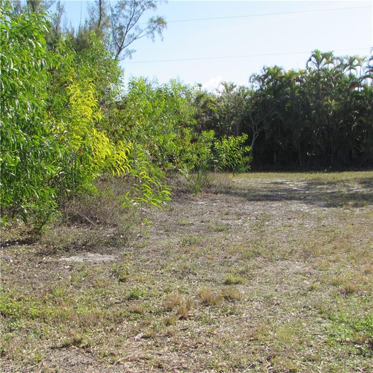 7757 Breakwater Ct Property Photo 20