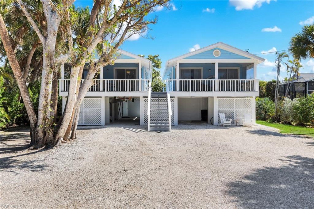 746 Cardium St Property Photo 3