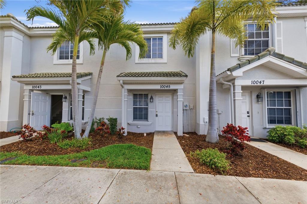 10045 Lone Cypress St Property Photo 3