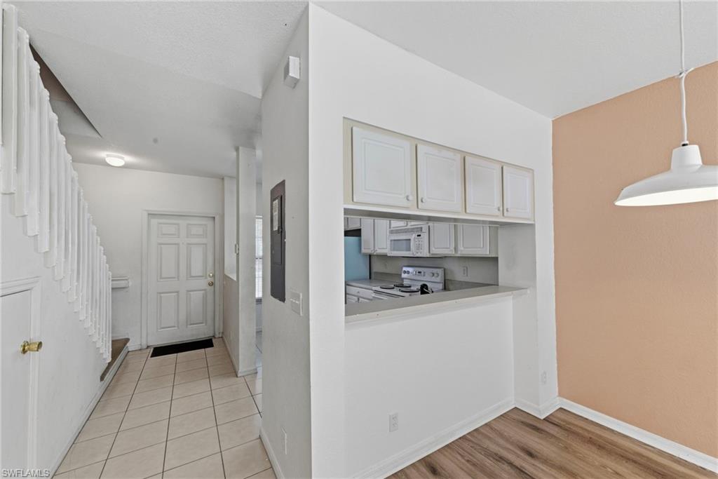 10045 Lone Cypress St Property Photo 11
