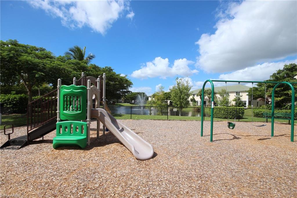 10045 Lone Cypress St Property Photo 43