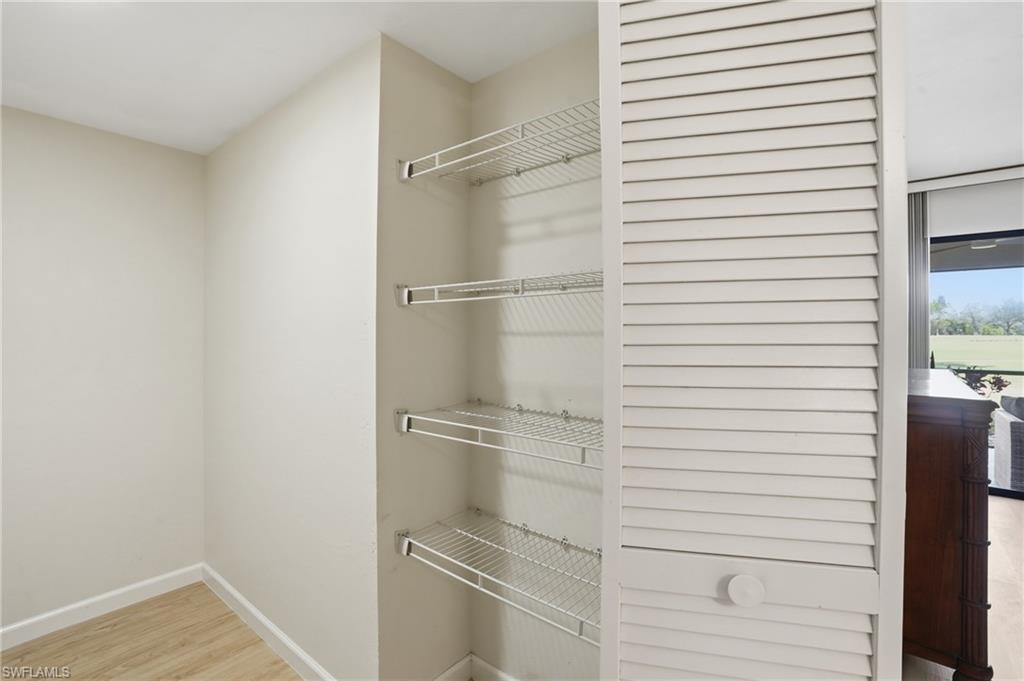 5585 Trailwinds Dr 314 Property Photo 28