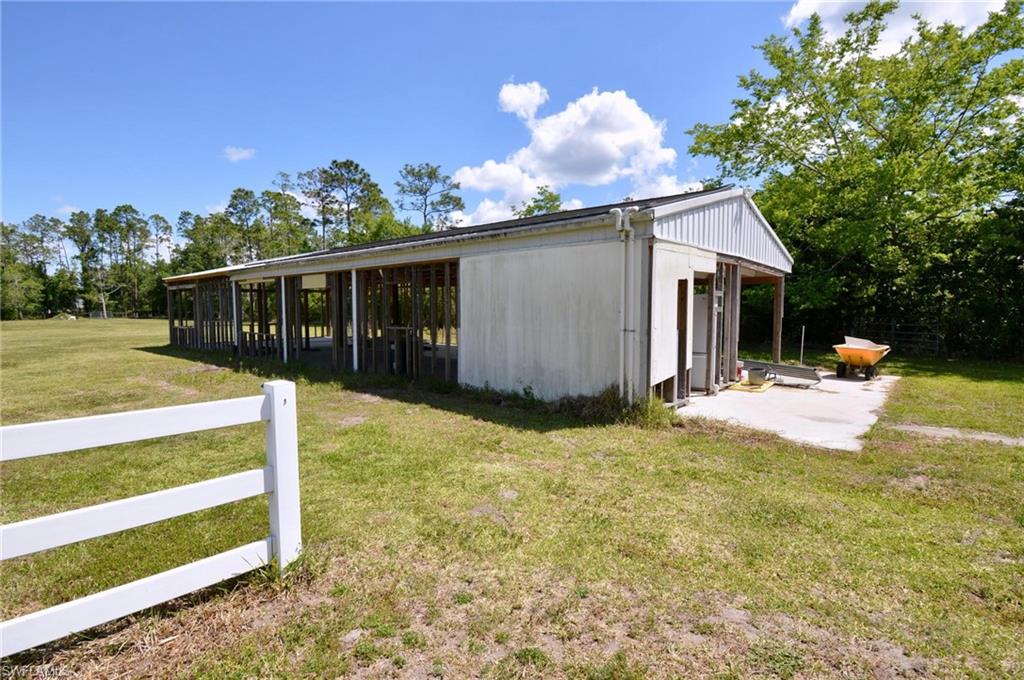 3551 Red Barn Property Photo 4