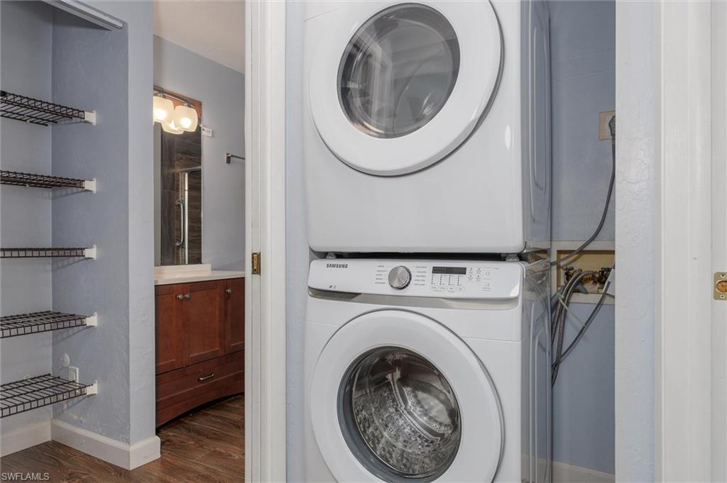 9303 Lennex Ln Property Photo 11
