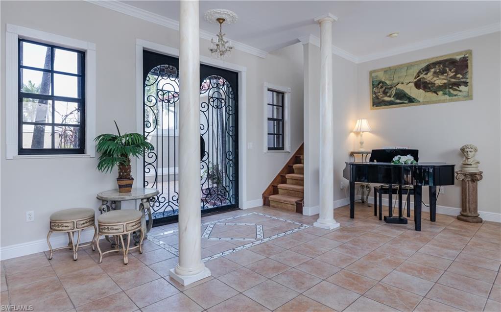 2374 Coral Point Dr Property Photo 5