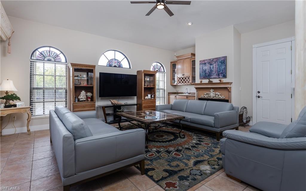 2374 Coral Point Dr Property Photo 11