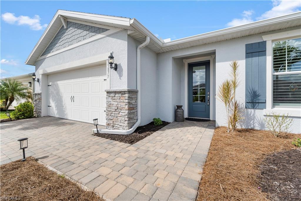 15877 Shoreline Dr Property Photo 3