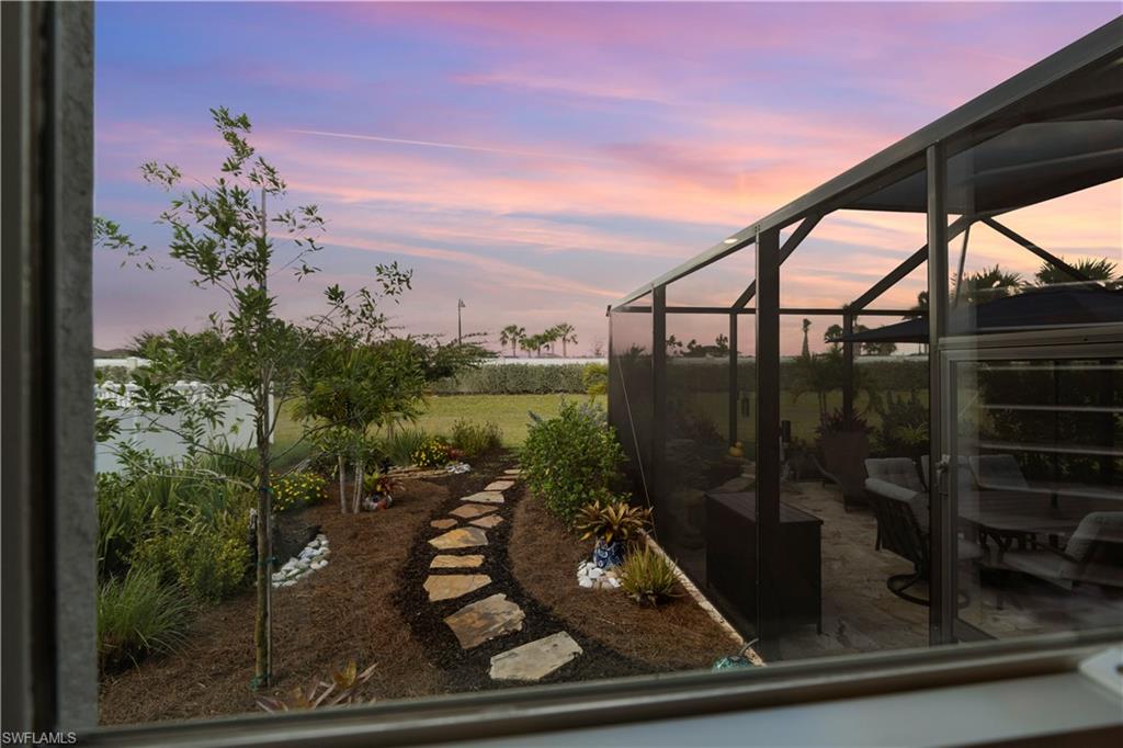 15877 Shoreline Dr Property Photo 4