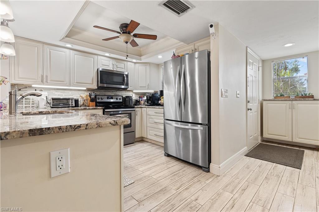 15041 Paddle Creek Dr 102 Property Photo 2