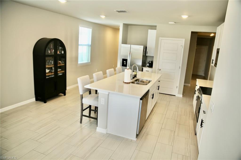 44236 Frontier Dr Property Photo 4