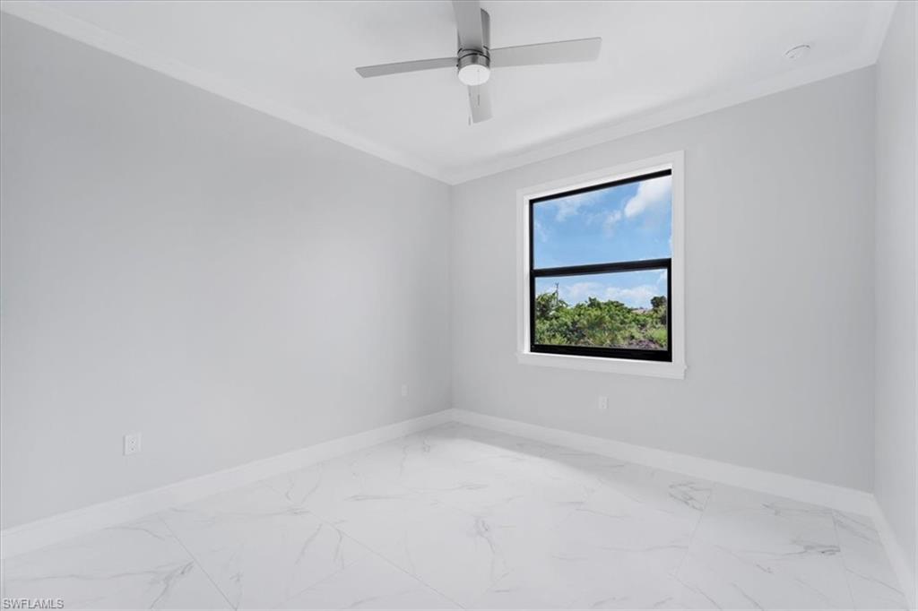 344 Parkman Ave Property Photo 33