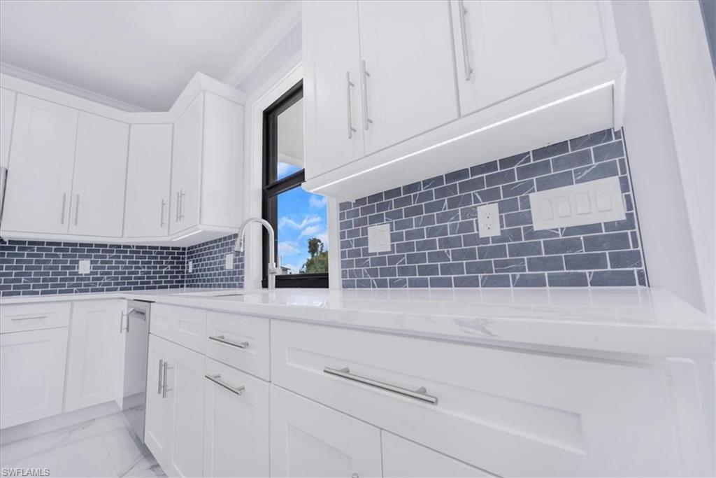 344 Parkman Ave Property Photo 43