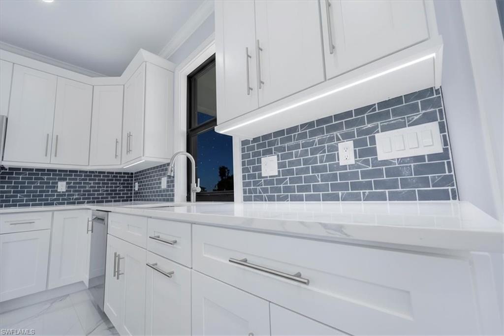 344 Parkman Ave Property Photo 44