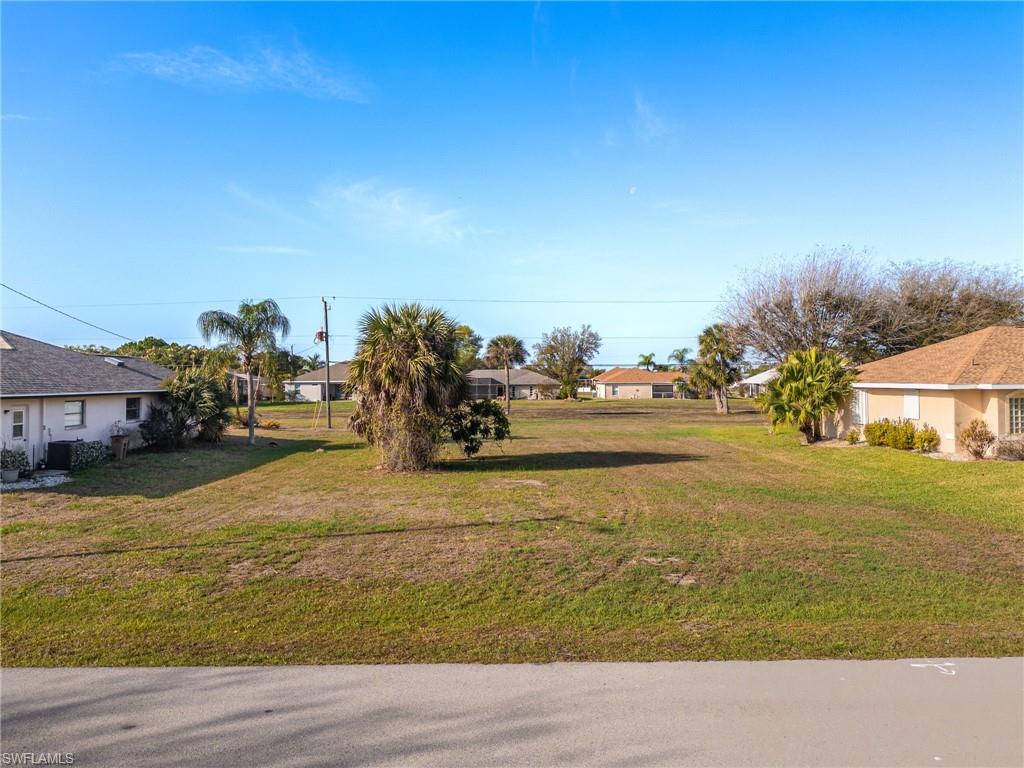 7179 N Plum Tree Property Photo 4