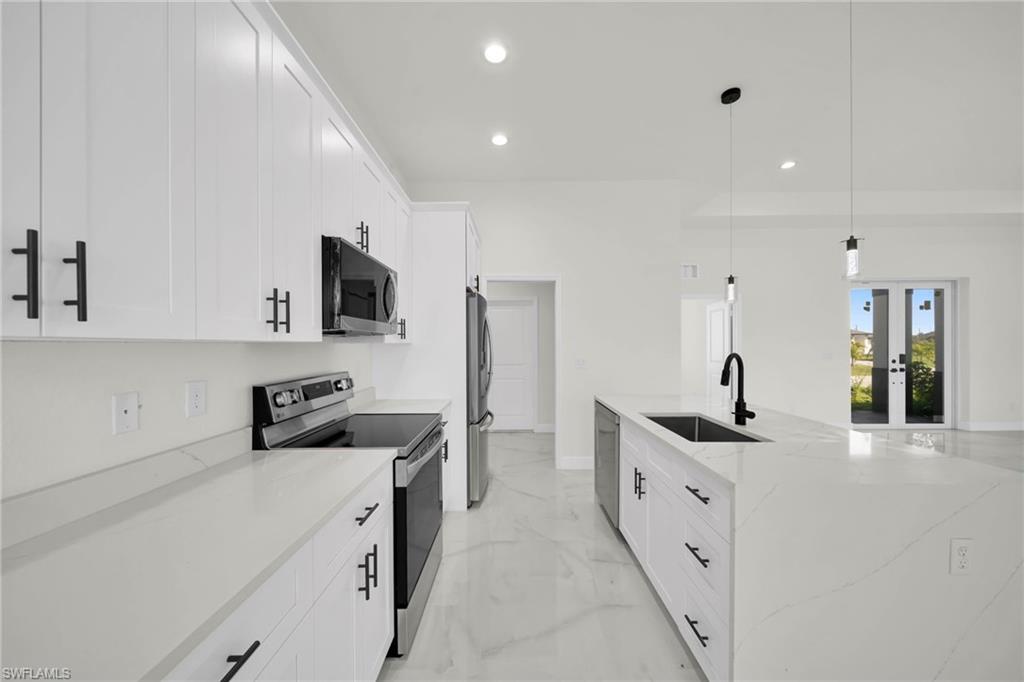 2700 Nw 6th St Property Photo 11
