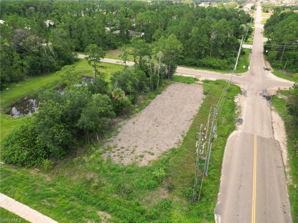 910 Meadow Rd Property Photo 10