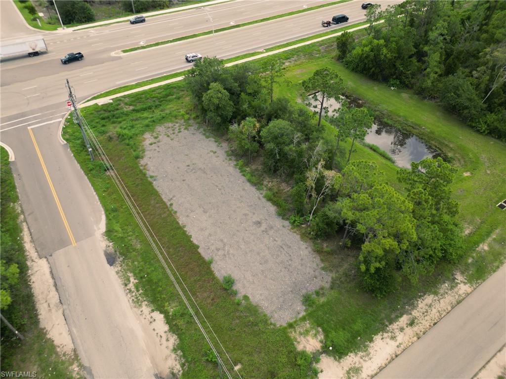 910 Meadow Rd Property Photo 12