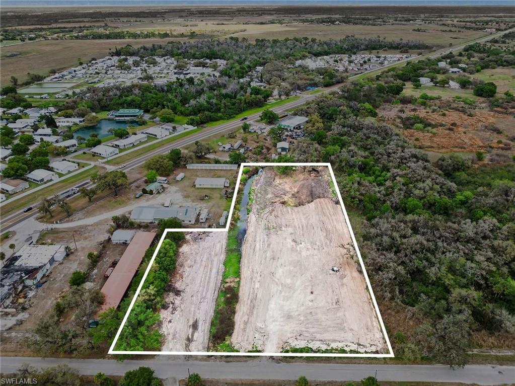 1097 Marshall Field Rd Property Photo 1