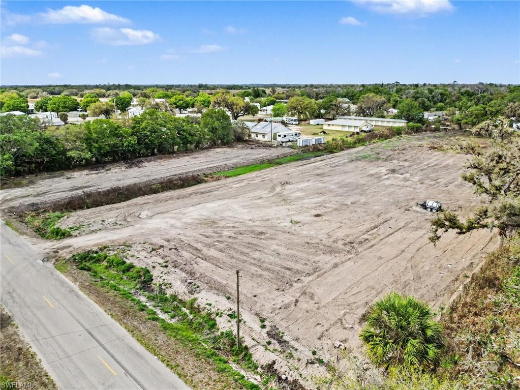 1097 Marshall Field Rd Property Photo 3