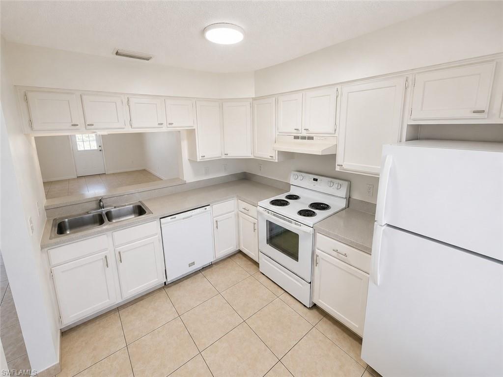 7374 7376 Albany Rd Property Photo 9