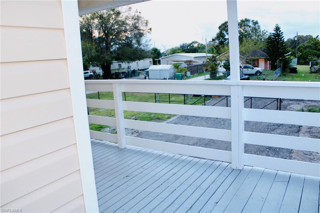 1422 Tangerine St Property Photo 3