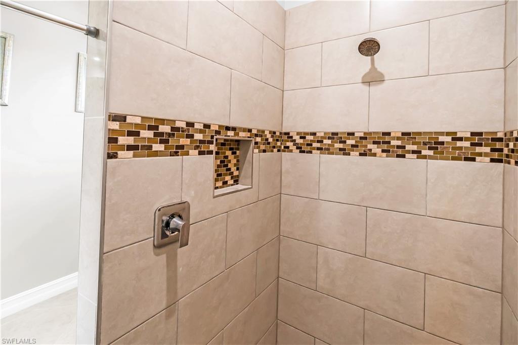 1105 James Ave Property Photo 43