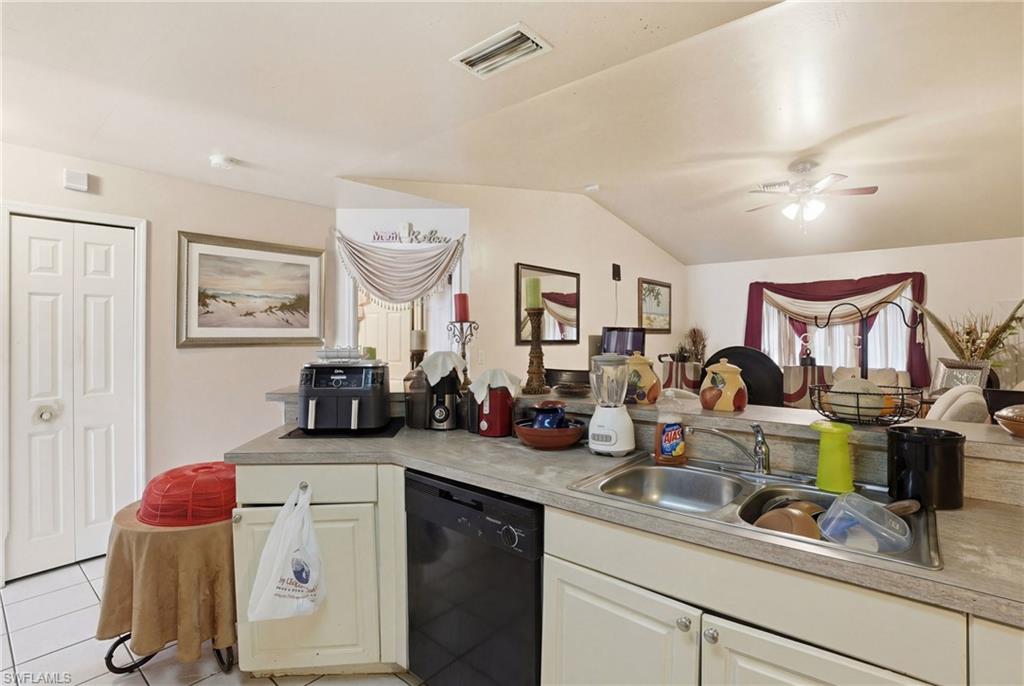 5234/5234 30th St Sw Property Photo 32