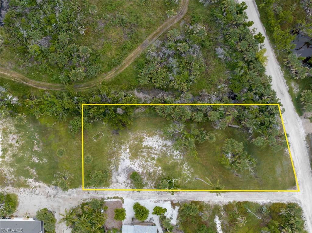 393 & 401 Raintree Pl Property Photo 2