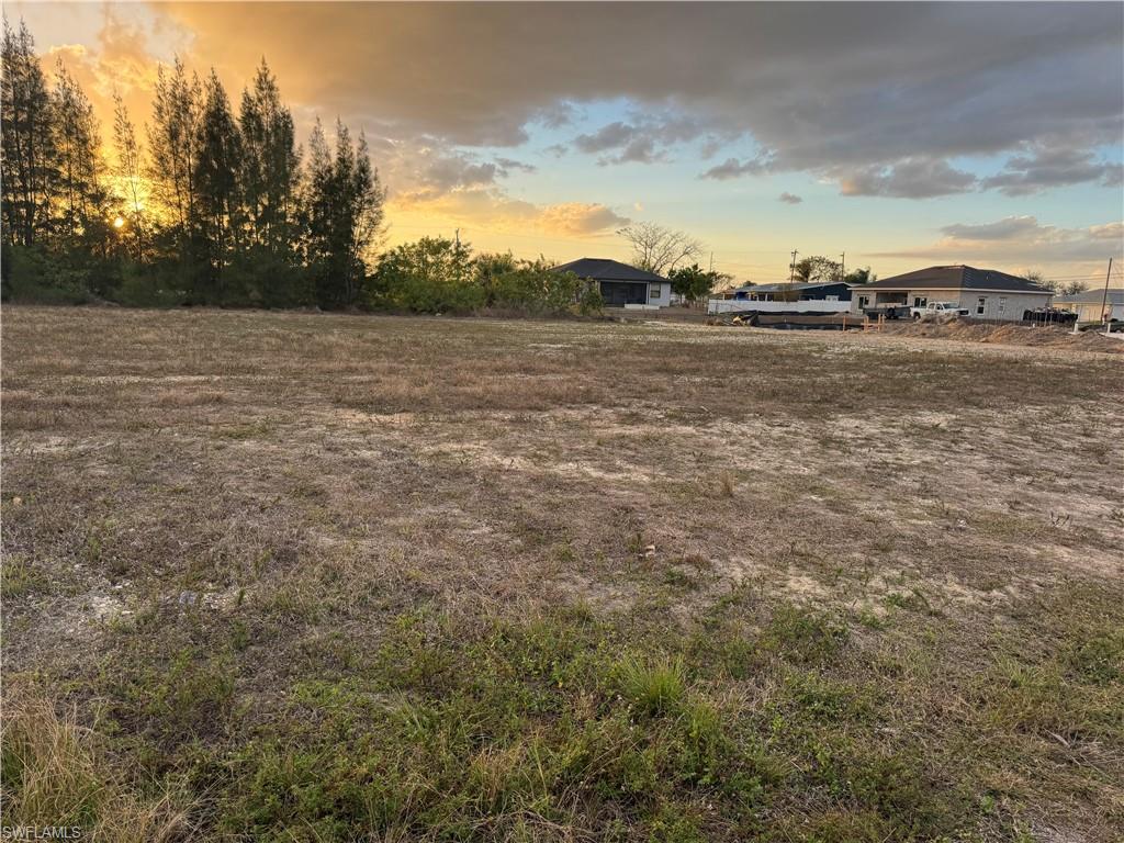 1020 Ne 1 Pl Property Photo 3