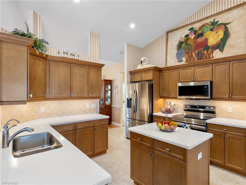 15567 Caloosa Creek Cir Property Photo 12
