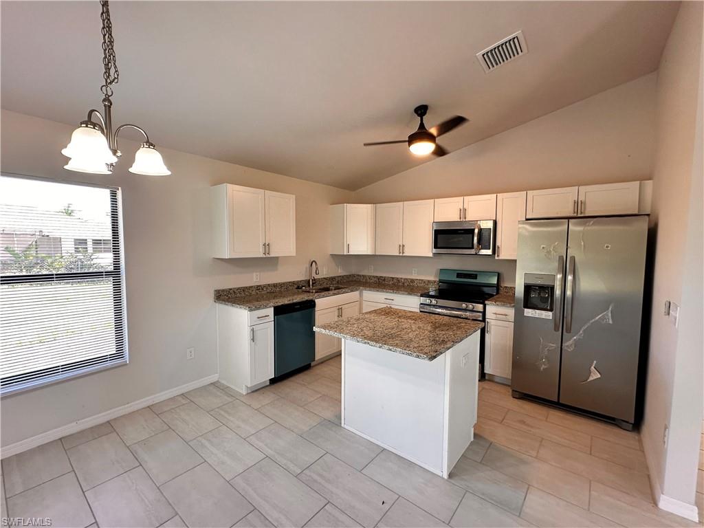 1313 Ne 3rd Ter Property Photo 3