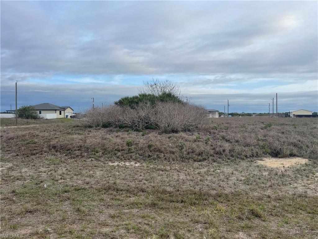 7002 Lotus Ct Property Photo 3
