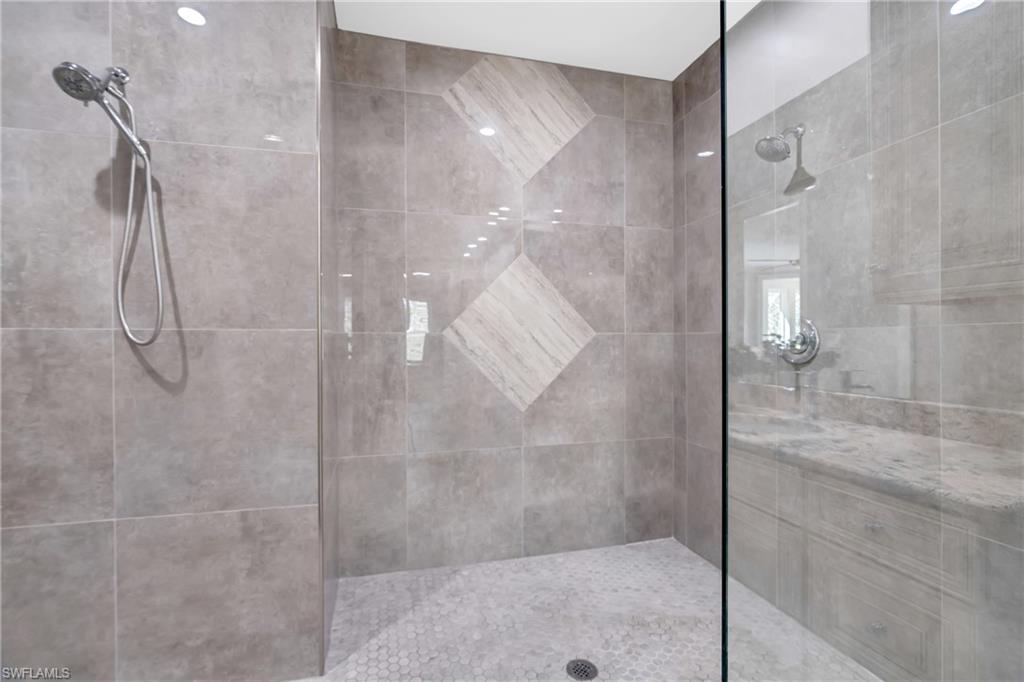 13672 Pine Villa Ln Property Photo 42
