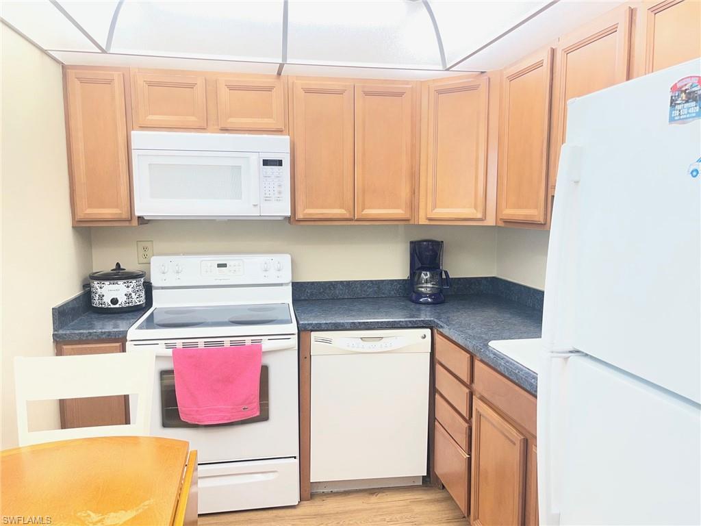 6220 Augusta DR 301 Property Photo 1