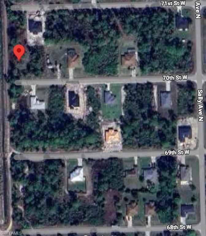 3418 70th St W Property Photo 2