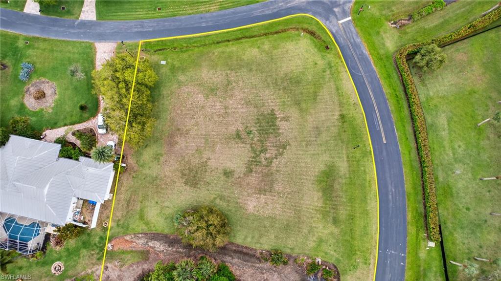 18151 Riverchase Ct Property Photo 4
