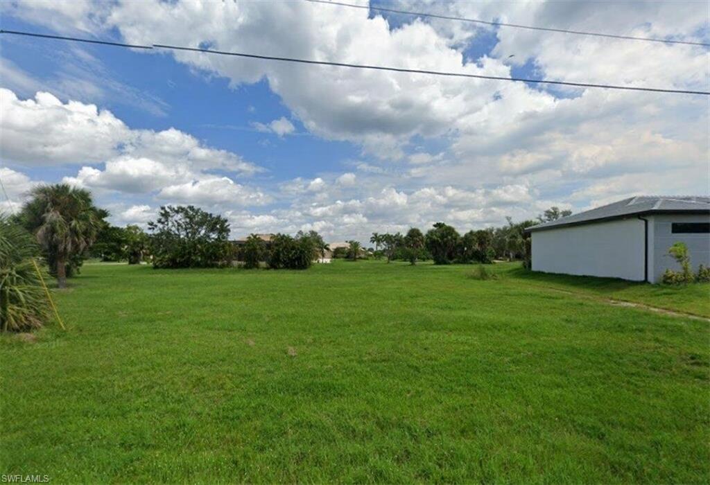 17192 Mint Ln Property Photo 4