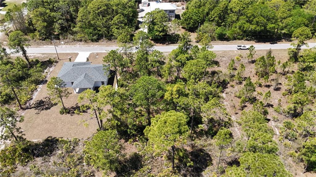 904 Clark Ave Property Photo 3