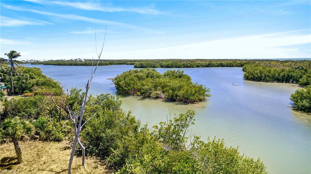 5749 Sanibel Captiva Rd Property Photo 2