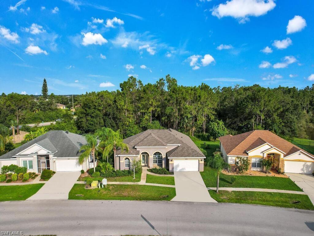 4409 Varsity Lakes Dr Property Photo 3