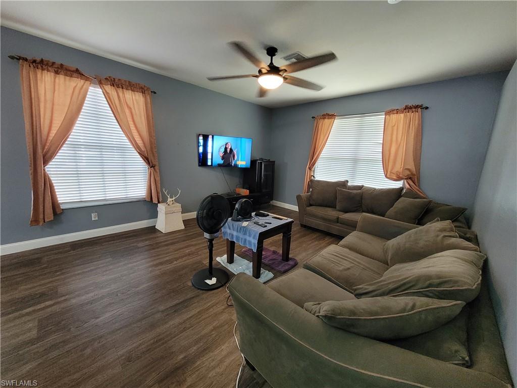 4409 Varsity Lakes Dr Property Photo 18