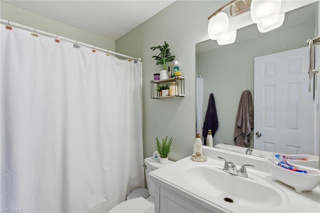3706 Nw 1st Ter Property Photo 13