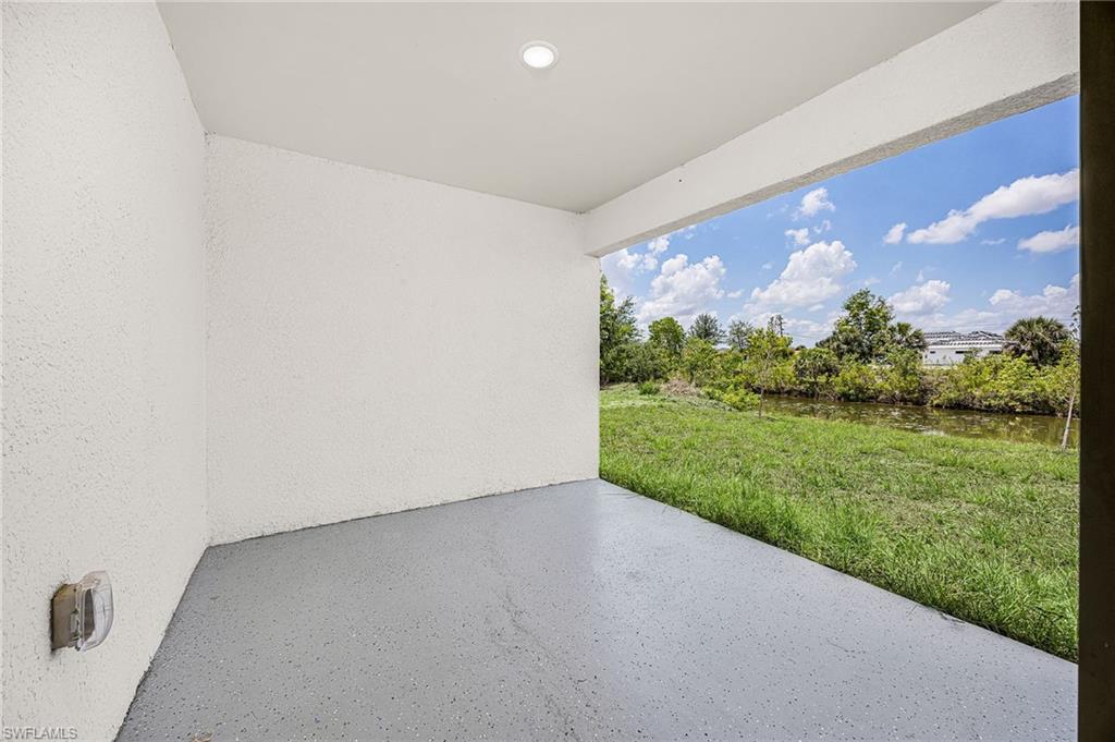 124 Ne 15th Ter Property Photo 4